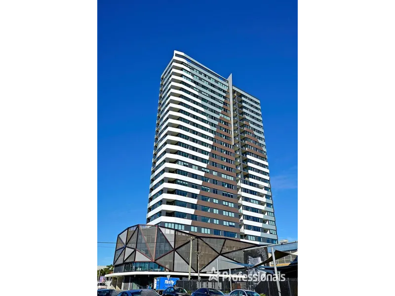 Stunning 2 Bedroom Unit