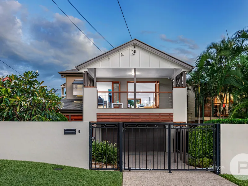 Beautiful family and entertainers’ sanctuary in sought-after suburb