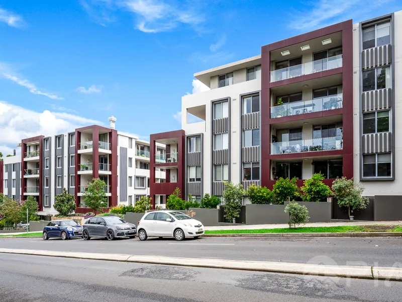 Vacant positioned ready to move in!!