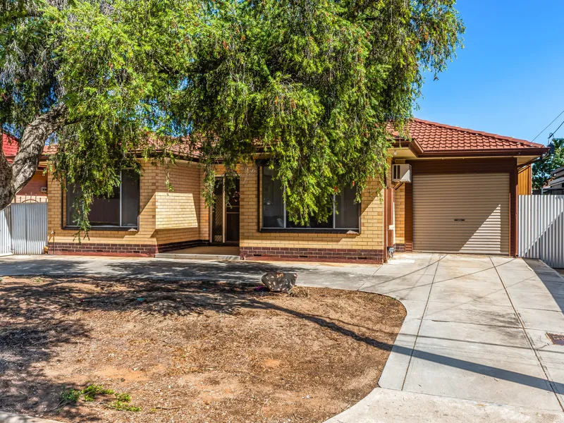 Renovate, extend or start again in your own piece of paradise on Alder…