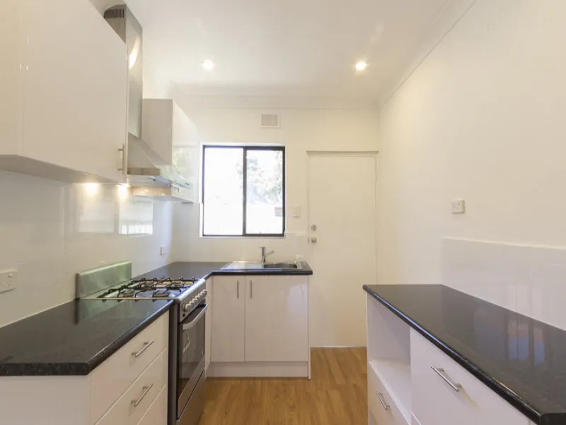 Renovated unit, single level, group of 12