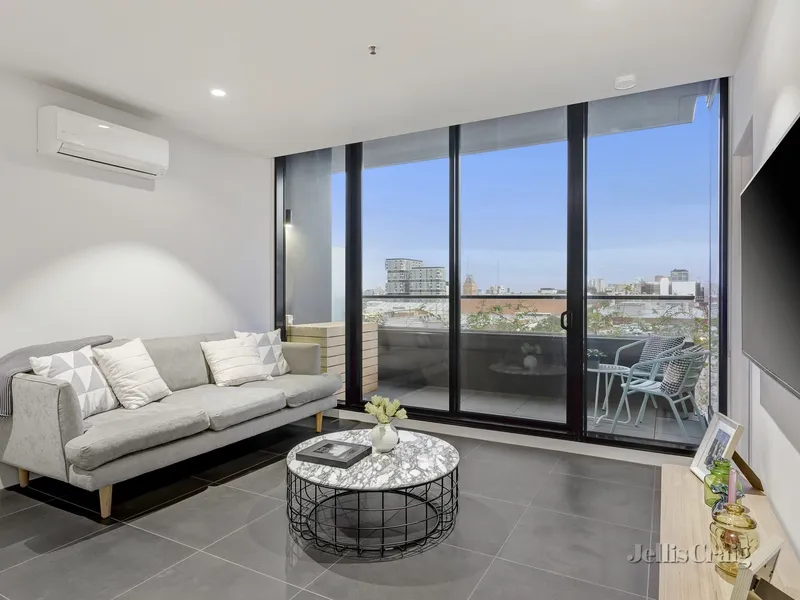 Sleek Contemporary Apartment