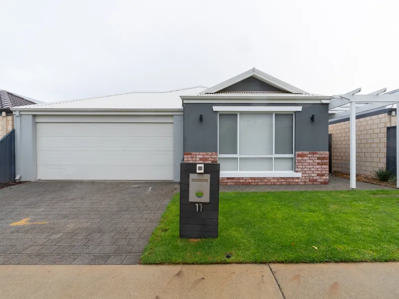 Beautiful Low Maintenance Home!