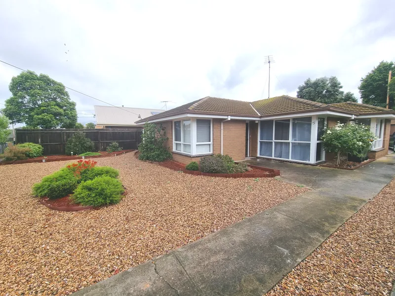 The Perfect Family Home In Great Location!