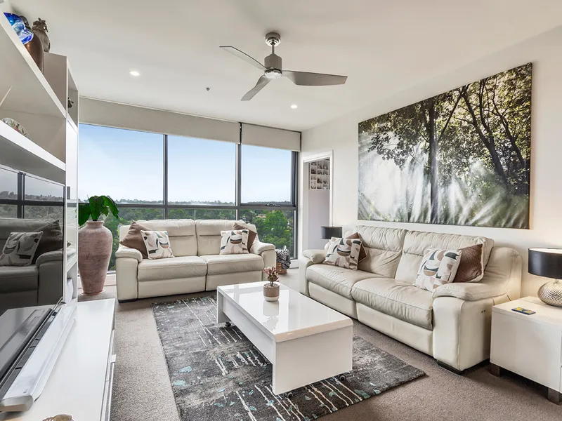 RESORT STYLE LIVING IN A PRIME LOCATION (TWO BEDROOMS PLUS STUDY)