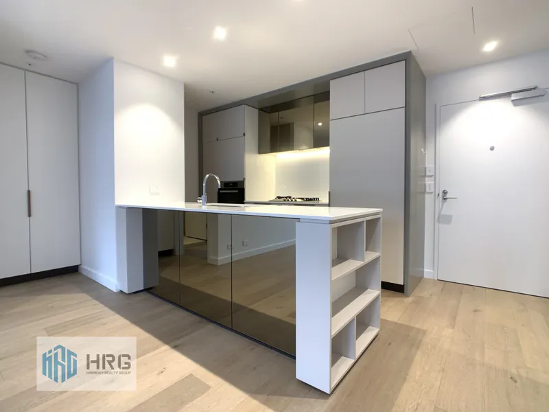 6th Floor Nice Two Bedroom