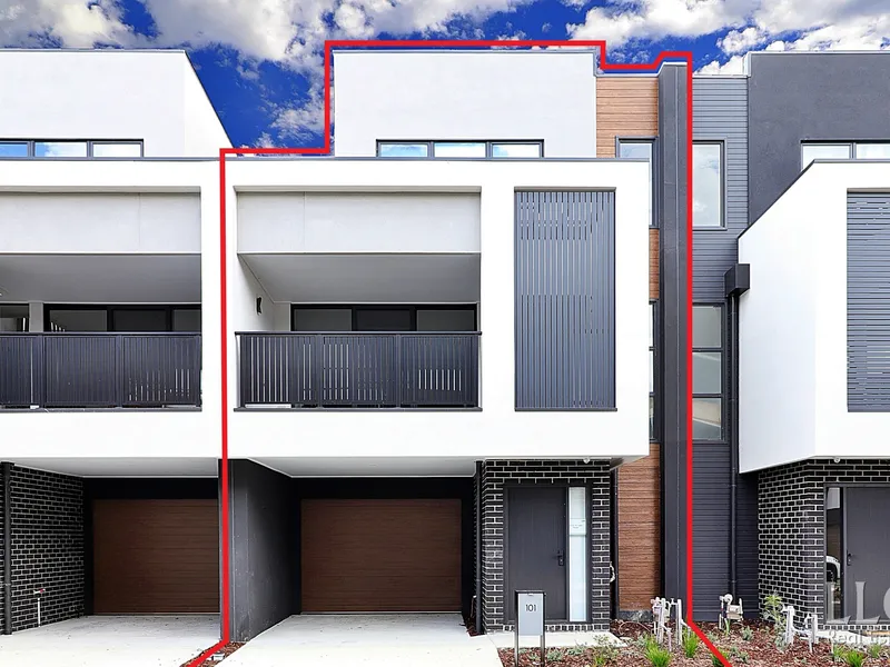 Brand New Well-Crafted Architect designed 4 bedroom home with own frontage and driveway!