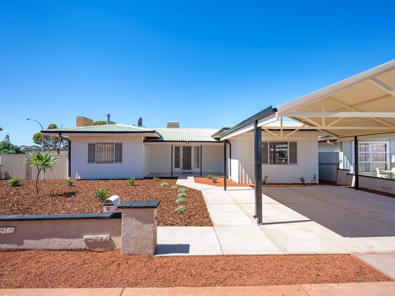 IMMACULATE HOME IN LAMINGTON!!
