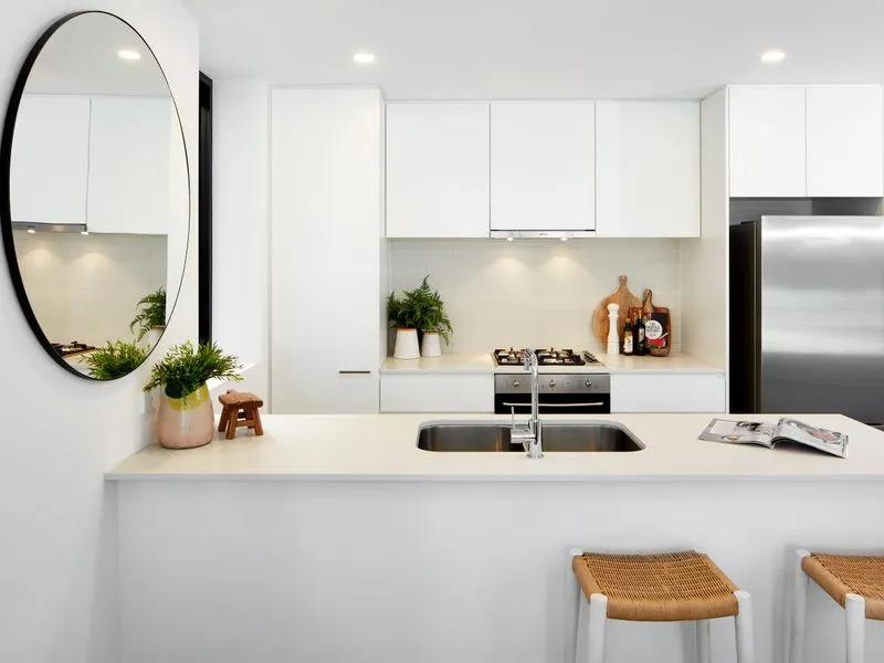 Top floor 1 Bedroom Apartment With Oversized Terrace Balcony