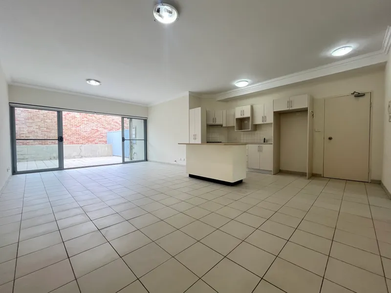 Modern Unit - Ideal Location
