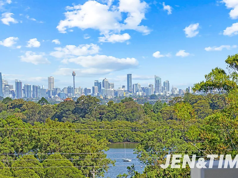 CITY & OCEAN VIEWS | 131 SQM ON TITLE