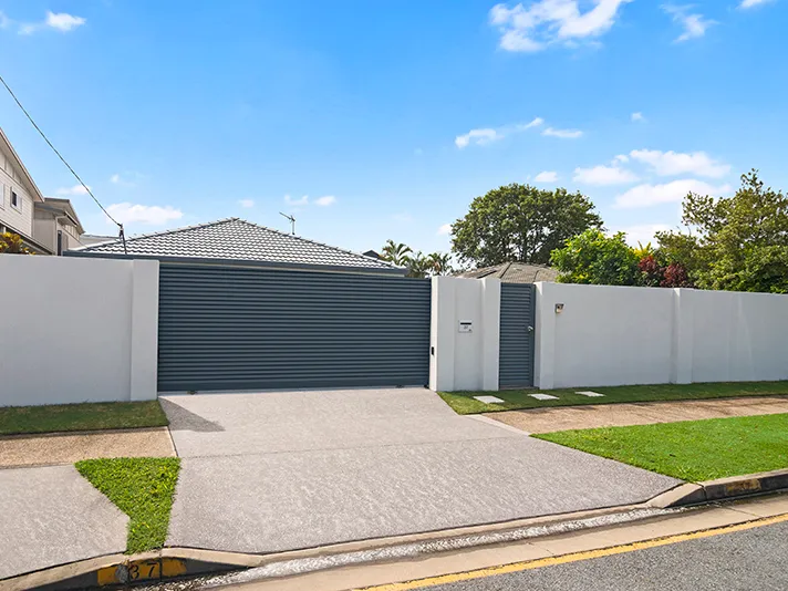 YOUR COASTAL BEACH HOUSE 