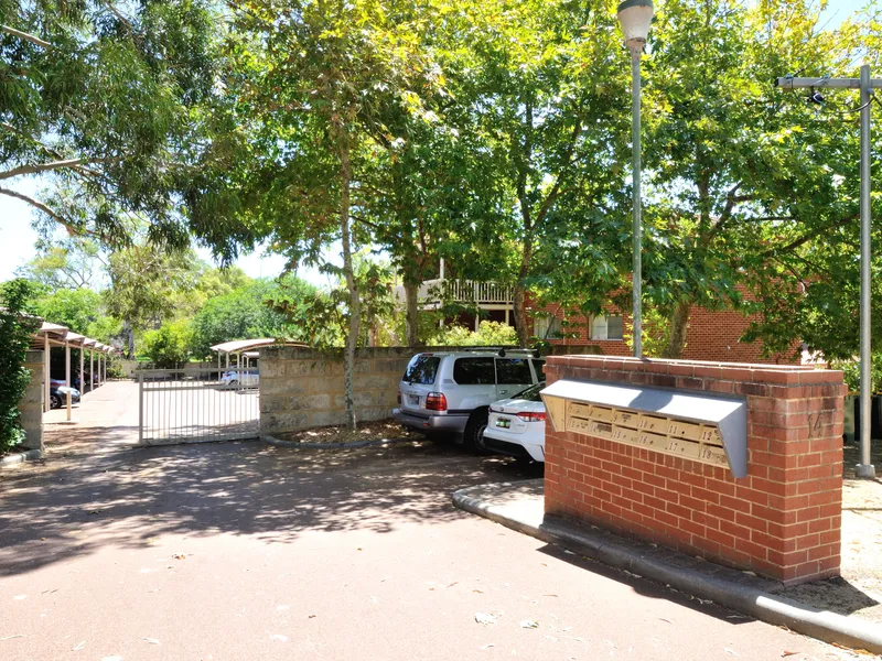 GROUND FLOOR 2 BEDROOM UNIT IN ORELIA FOR RENT