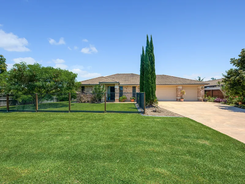 LARGE HOME WITH DUAL LIVING