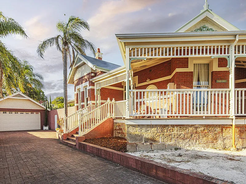 1903 CHARACTER HOME….