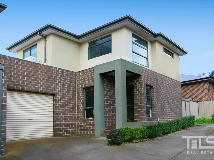 Beautifully Appointed Corner Modern Townhome