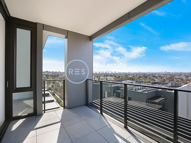 Stunning Top-Floor 2 Bedroom Apartment with Parking in Marrickville