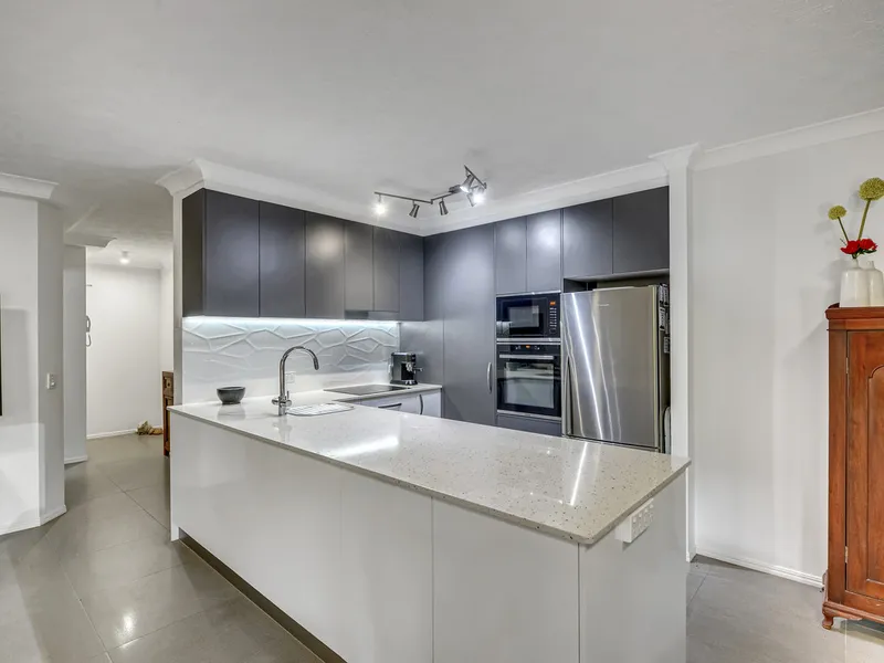 UNDER OFFER