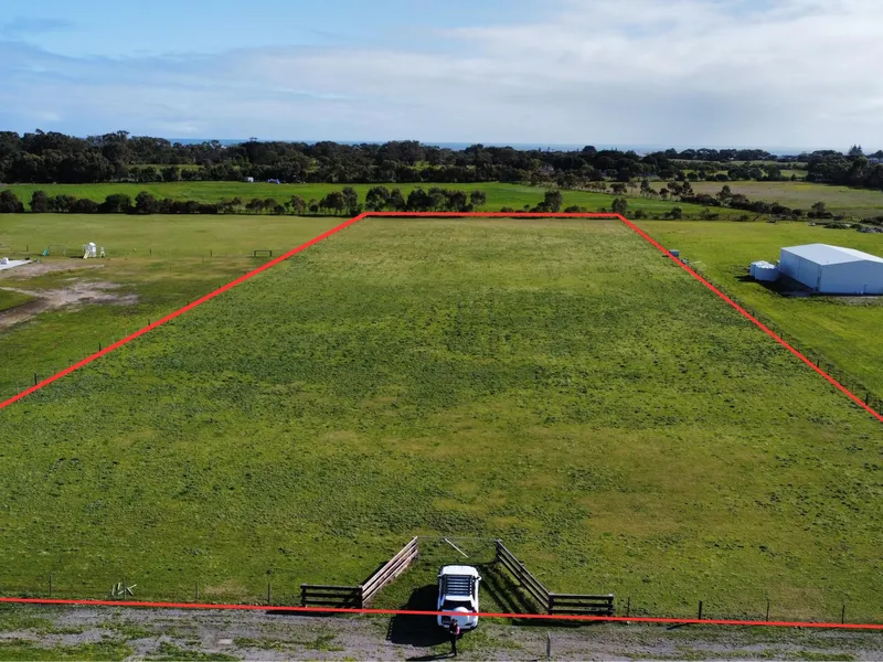 Build your dream rural living home on Smiths Lane!