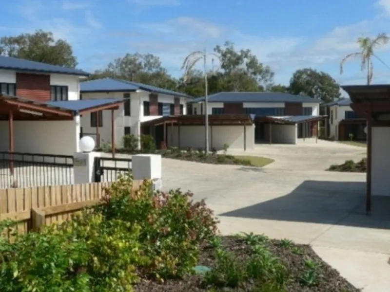 3 BEDROOM FURNISHED/SELF CONTAINED TOWNHOUSE