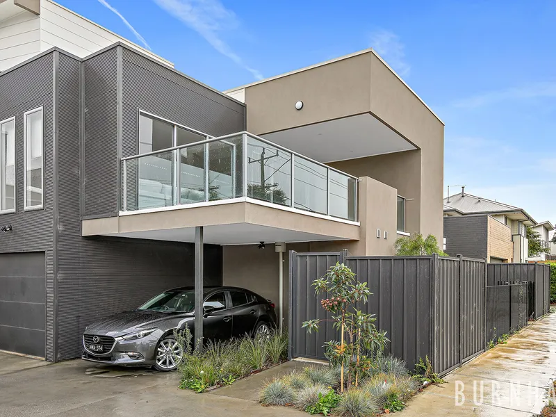 MONUMENTAL AND MODERN IN MAIDSTONE