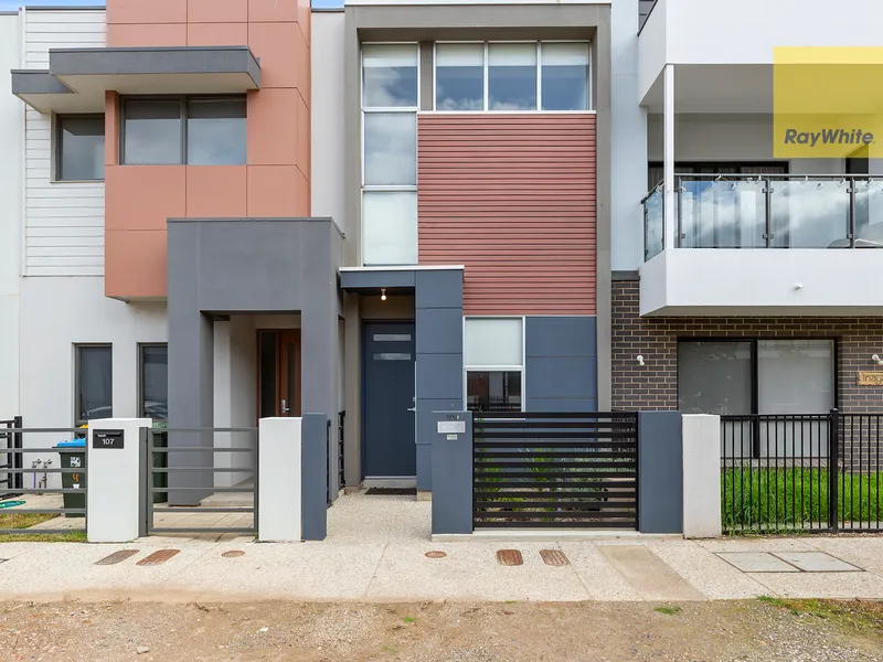 Fantastic modern townhouse ready for rent!