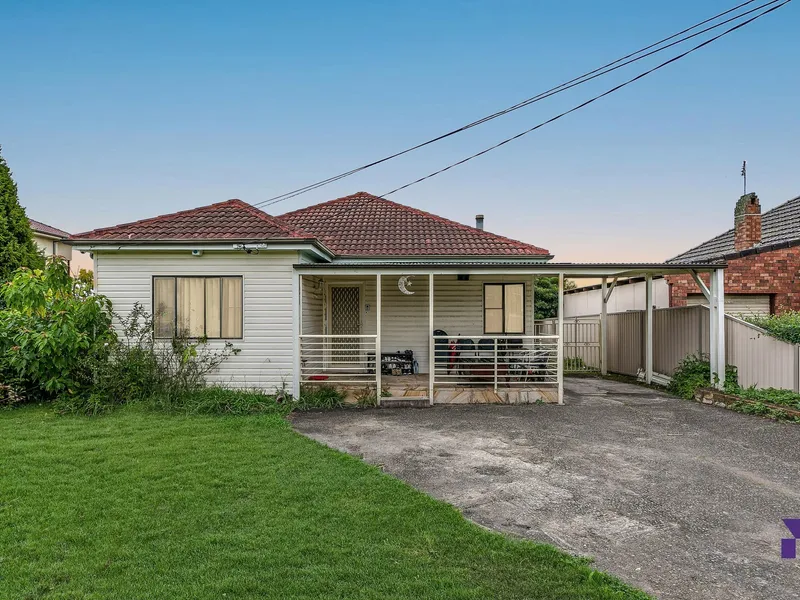 Ready made family home doubles as a duplex site on a north-facing 573.8sqm block