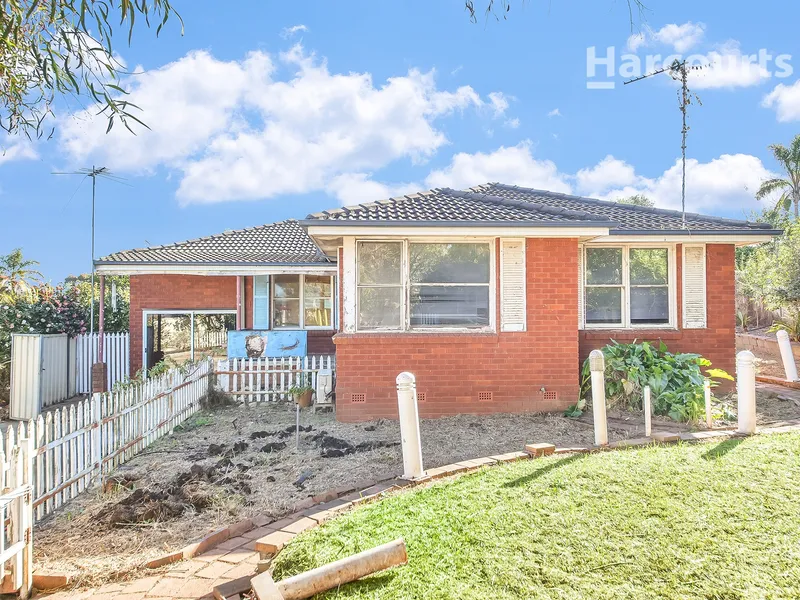 A Renovator’s Dream On 1097m2 Block