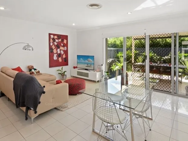 Immaculate Townhouse in the Heart of Hamilton