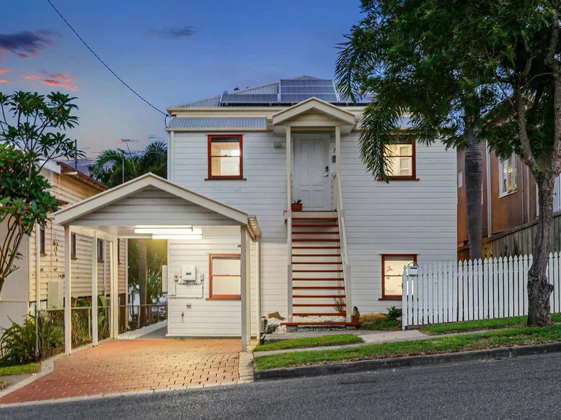 Churchie Precinct with 2 street frontage