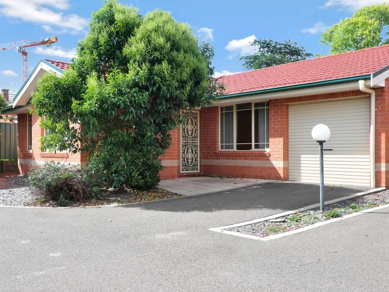 3/139 Clifford Street, Goulburn