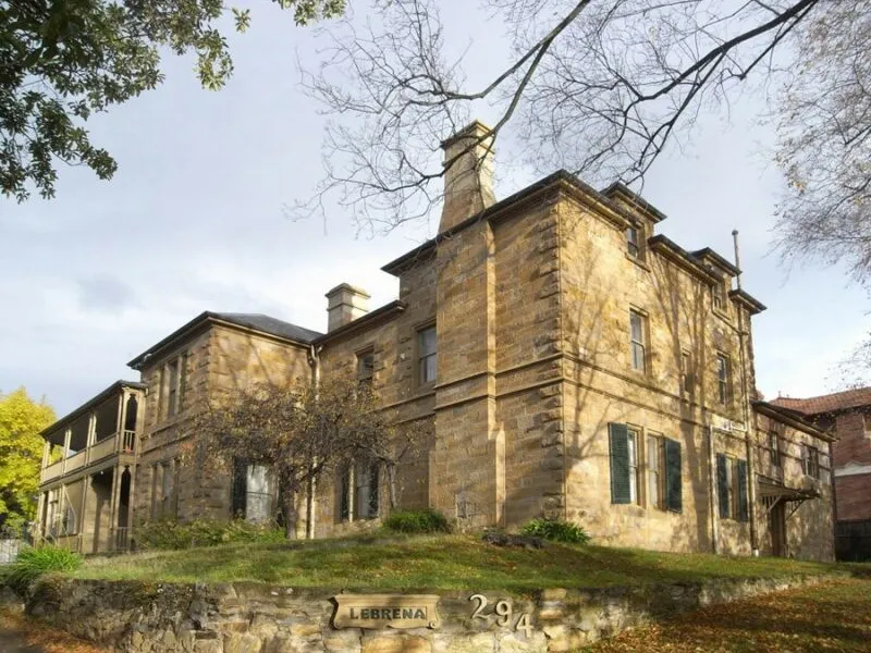 Spacious grandeur, great location, electricity & water included in rent