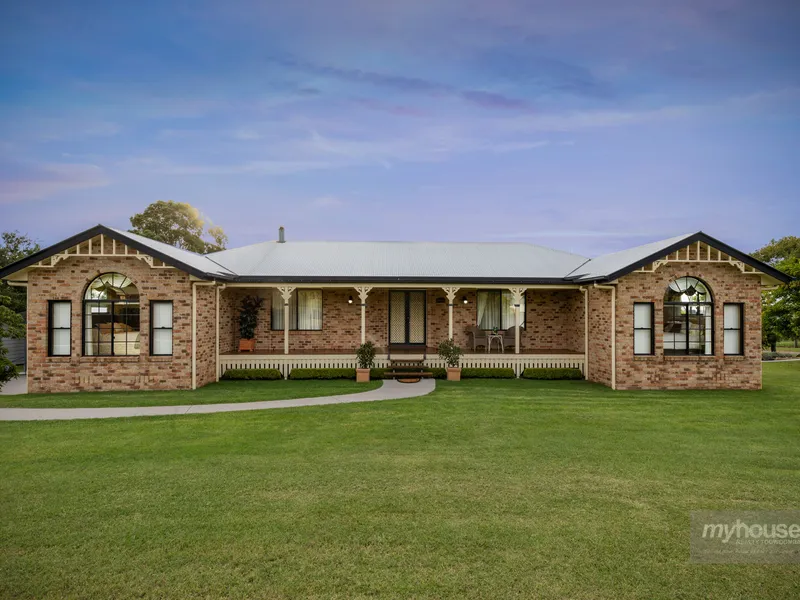 Spacious - Customed Designed Home Boasting Privacy and Views!