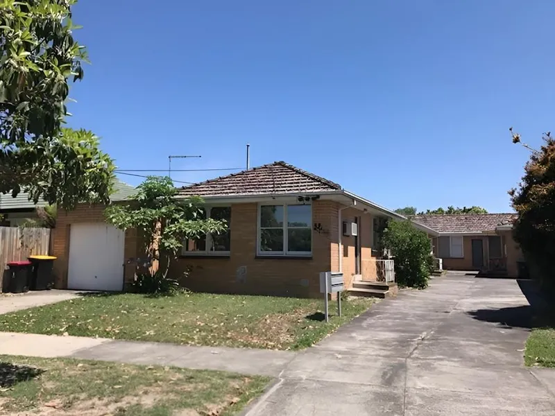 TWO BEDROOM UNIT CENTRAL TO EVERYTHING