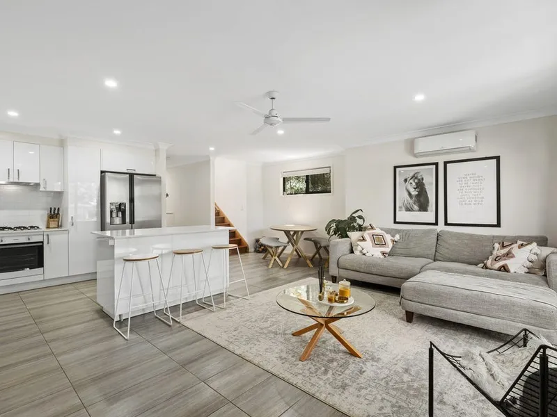 Duplex 4 Bed, 3 Bath Nerang