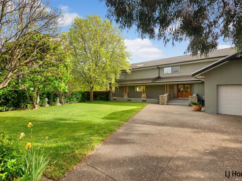 Come to Bungendore, Your Dream Home Could be Right Here!