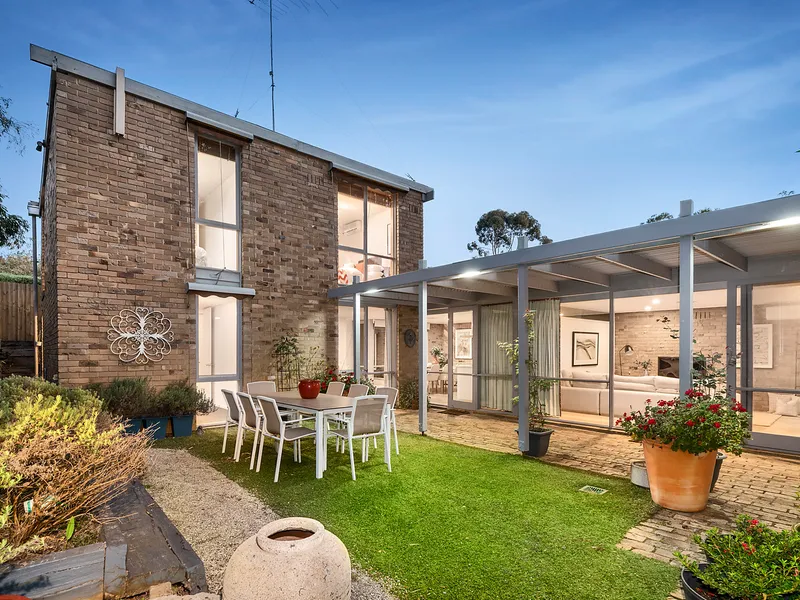 Tranquil Woodland Setting for Mid-century Excellence