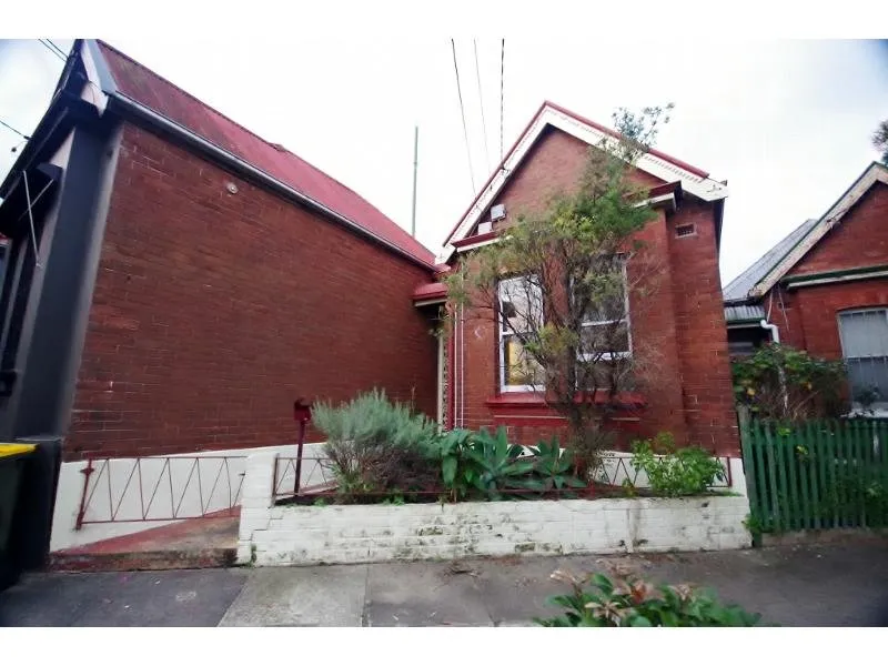 3 BEDROOM DOUBLE BRICK TERRACE HOME