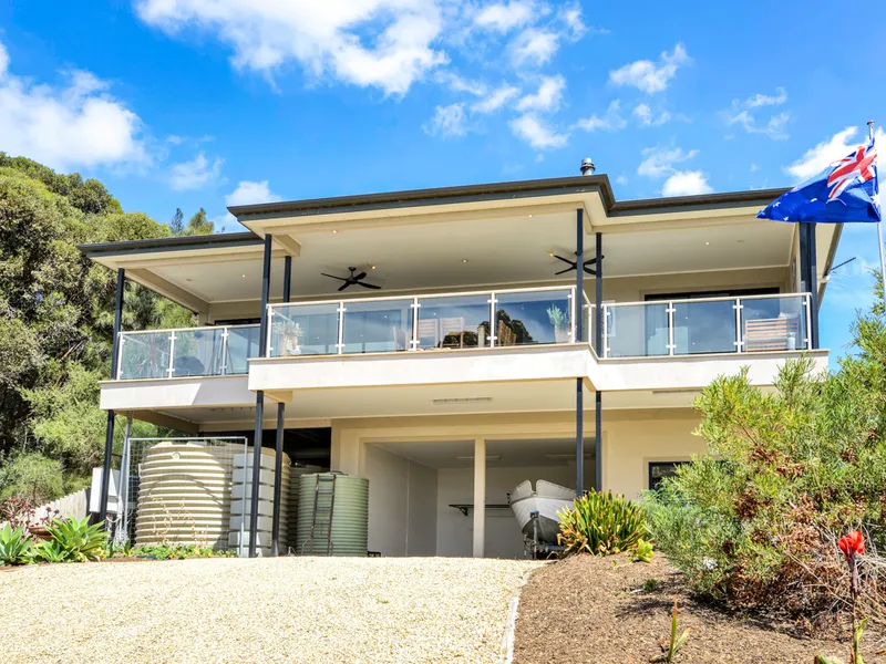 Fantastic Design with Outstanding Views