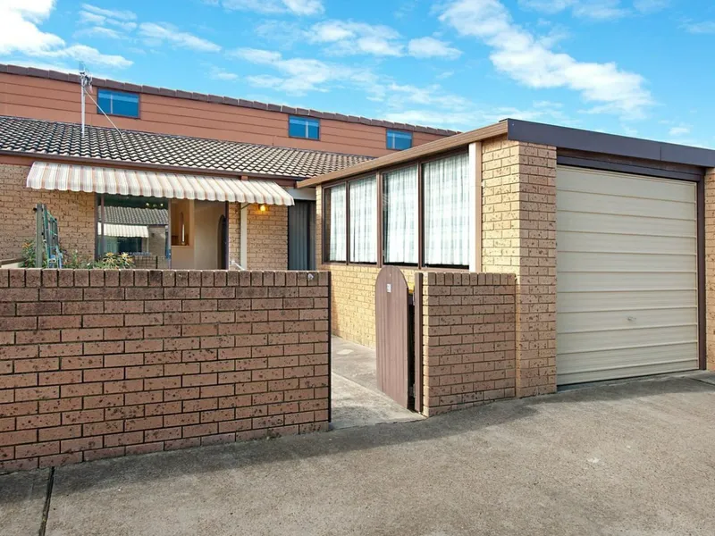 Excellent location - Fantastic Presentation