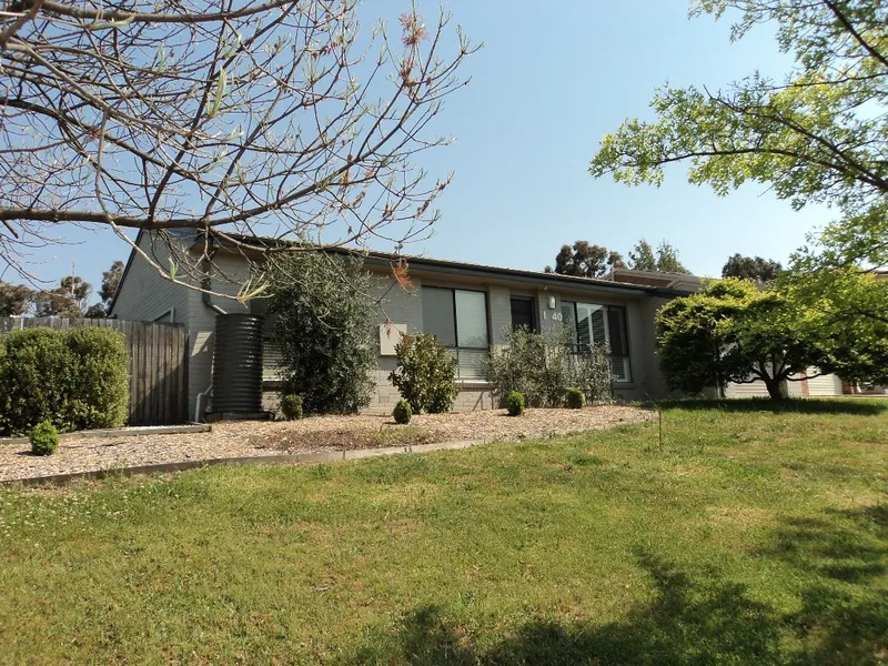 Neat and Tidy Three Bedroom Property in Weston