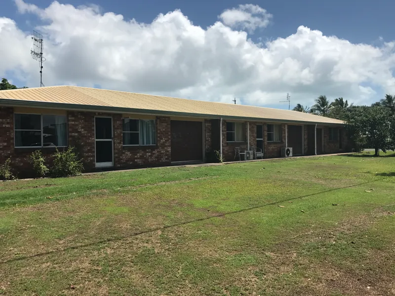 UNIT ACROSS FROM BEACH