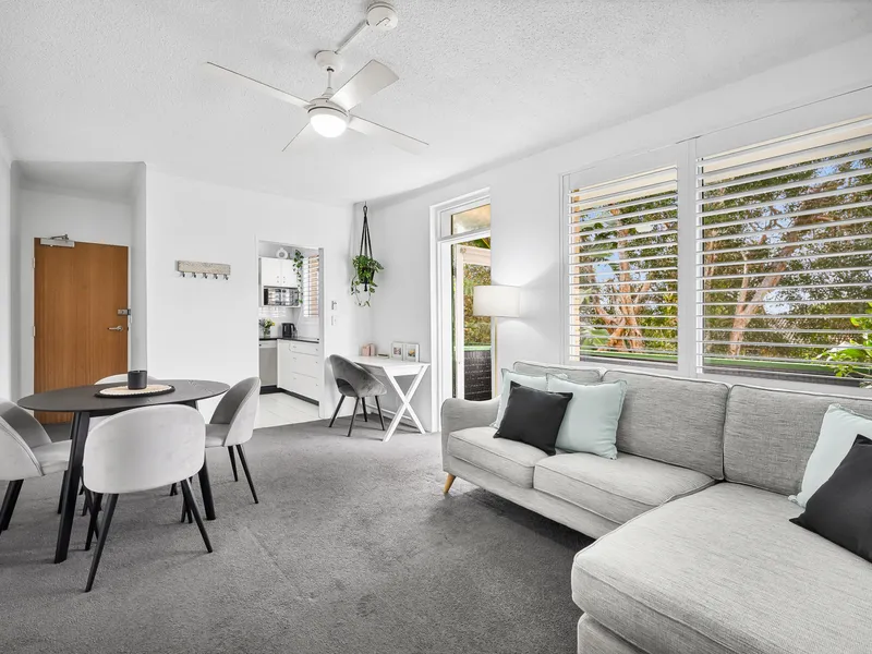 Boutique One Bedroom Unit With Oversized Garage