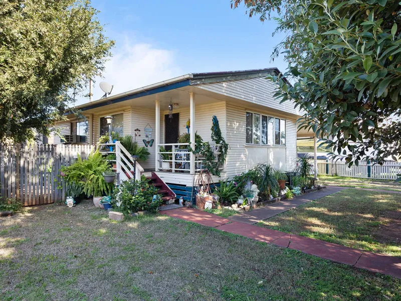 Family home on large block, close to everything