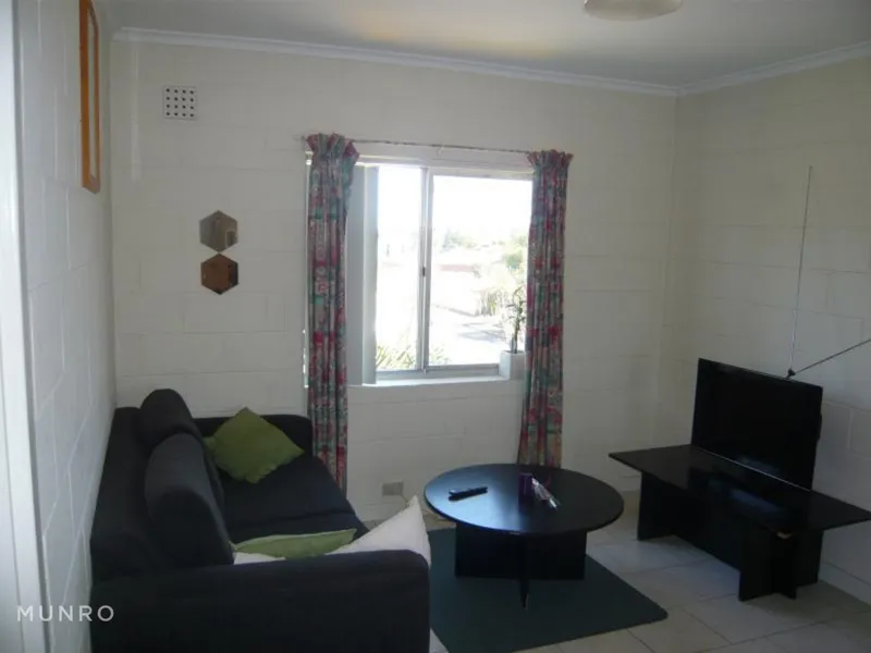 FULLY FURNISHED 2 BED APARTMENT CLOSE TO CITY