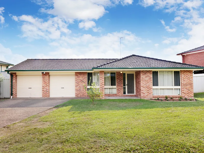 LARGE BLOCK WITH GREAT SIZE FAMILY HOME!