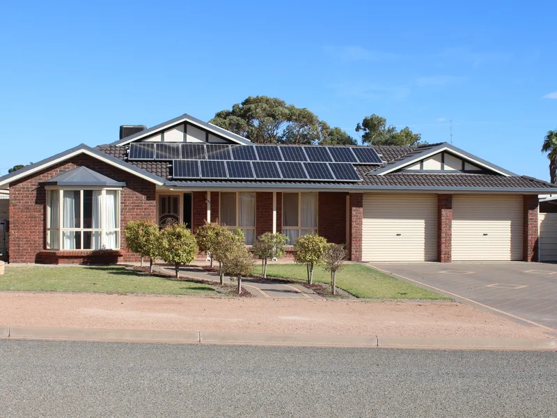 Ultimate Family Home on a Double Allotment