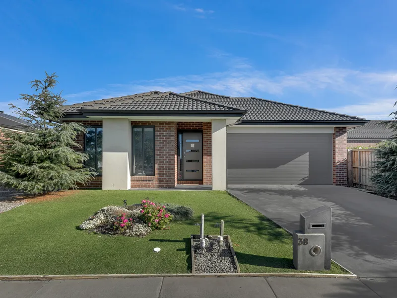 Great Family Living In a Great Location with Side Access.