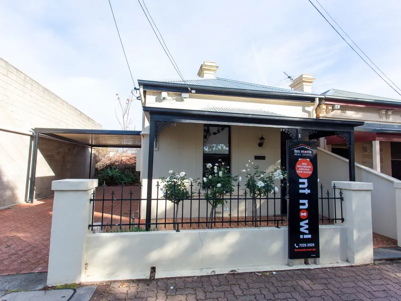 Sophisticated & Stylish Single Fronted Cottage