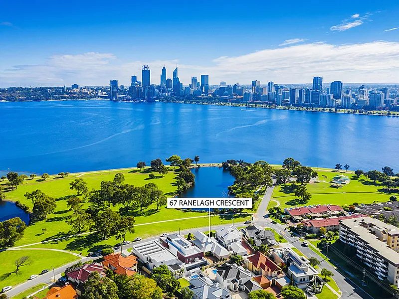 Frontline City Panoramas & Riverside Reflections